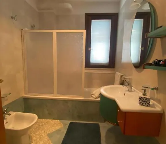 Petali Rosa- Dimora Mare 滨海波利尼亚诺